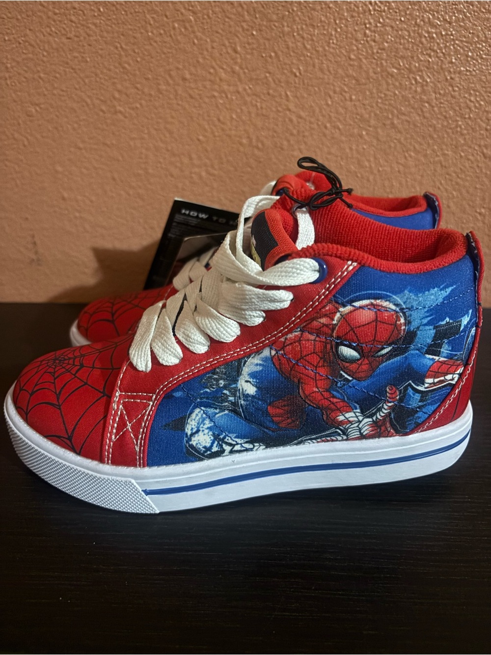 Kid’s Spider-Man Heelys *New With Tag*